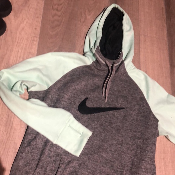 NIKE SWEATER - Picture 2 of 2